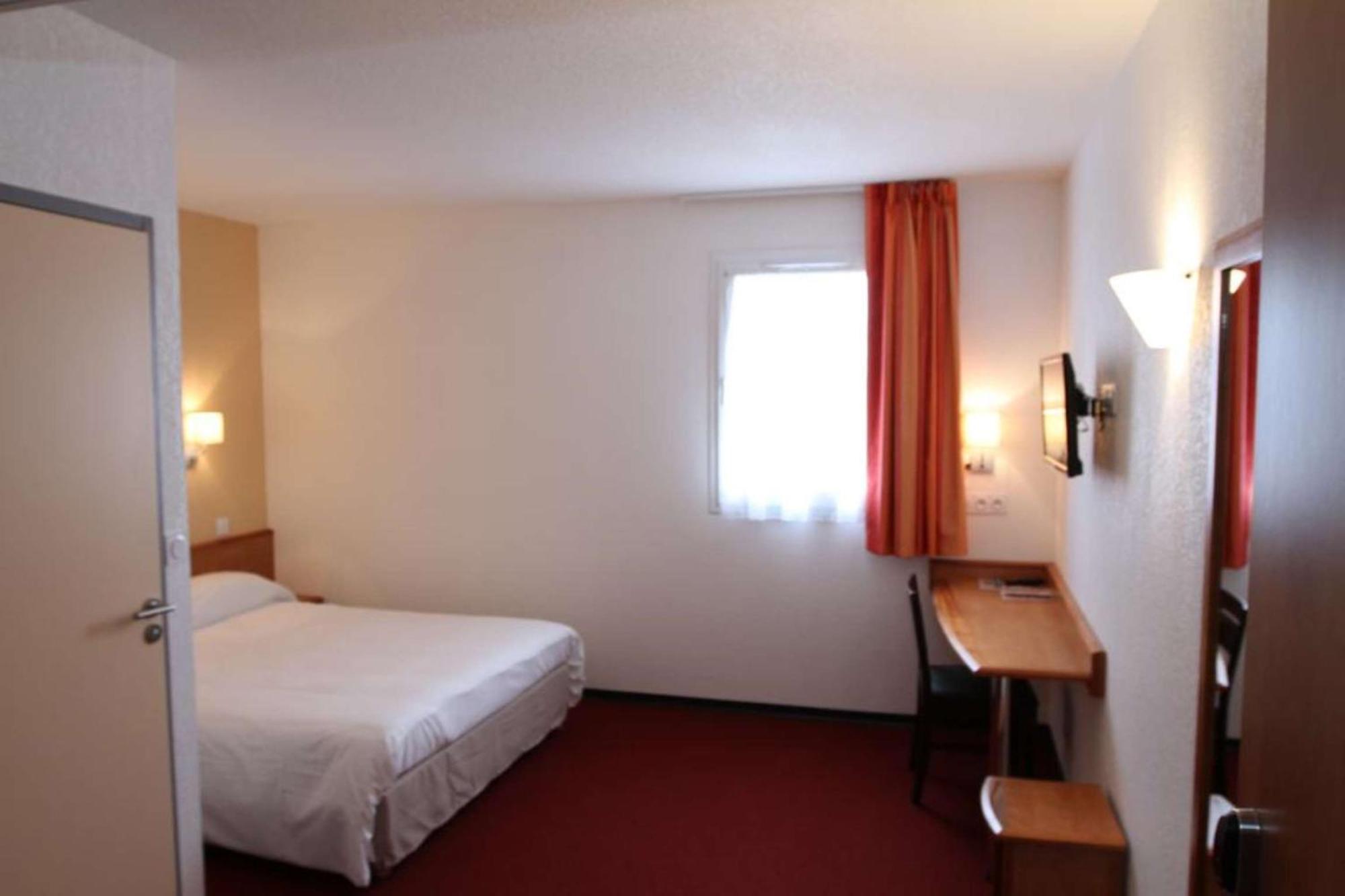 Brit Hotel Confort Villeneuve Sur Lot Bias  Exteriér fotografie