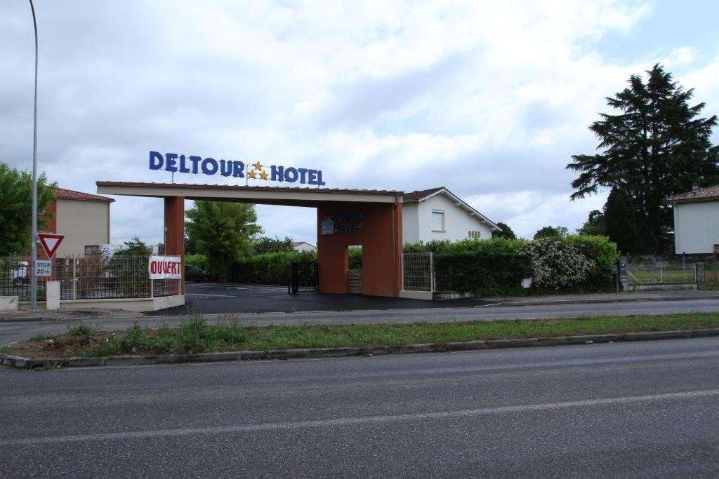 Brit Hotel Confort Villeneuve Sur Lot Bias  Exteriér fotografie