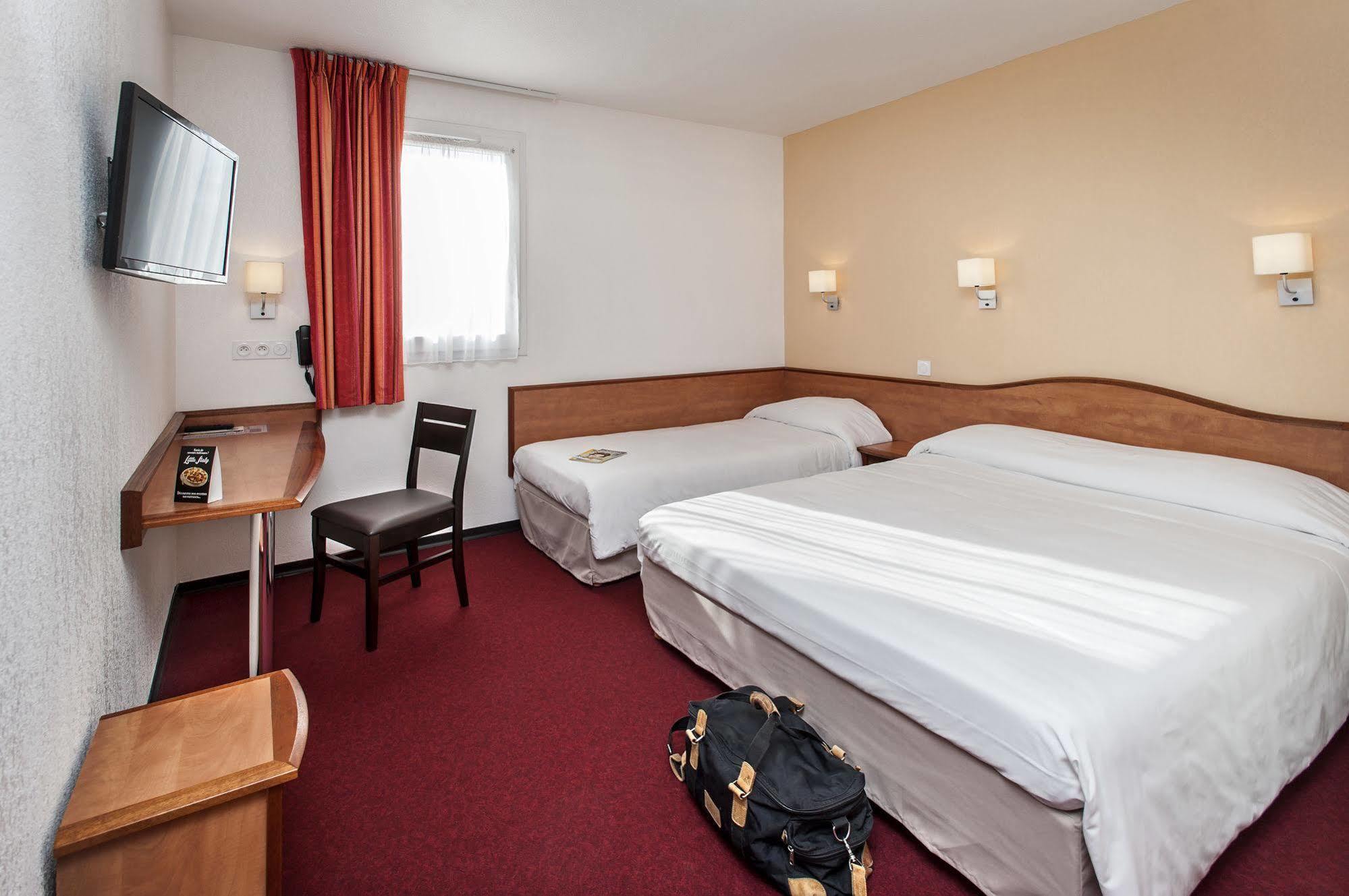 Brit Hotel Confort Villeneuve Sur Lot Bias  Exteriér fotografie