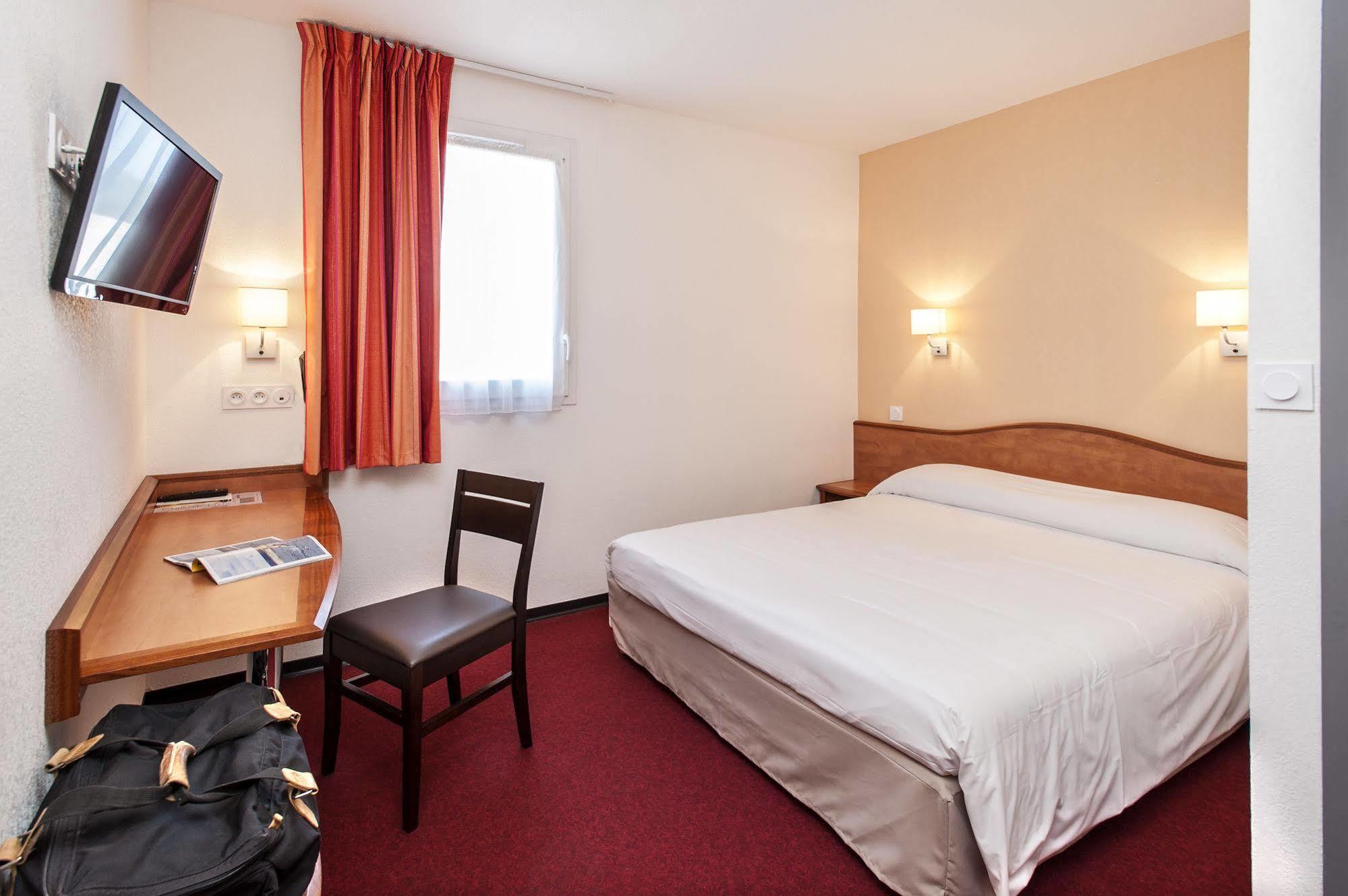 Brit Hotel Confort Villeneuve Sur Lot Bias  Exteriér fotografie